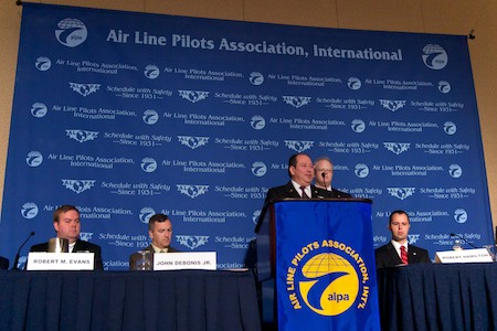 Pilots speak at ALPA laser conference