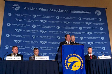 Pilots speak at ALPA laser conference